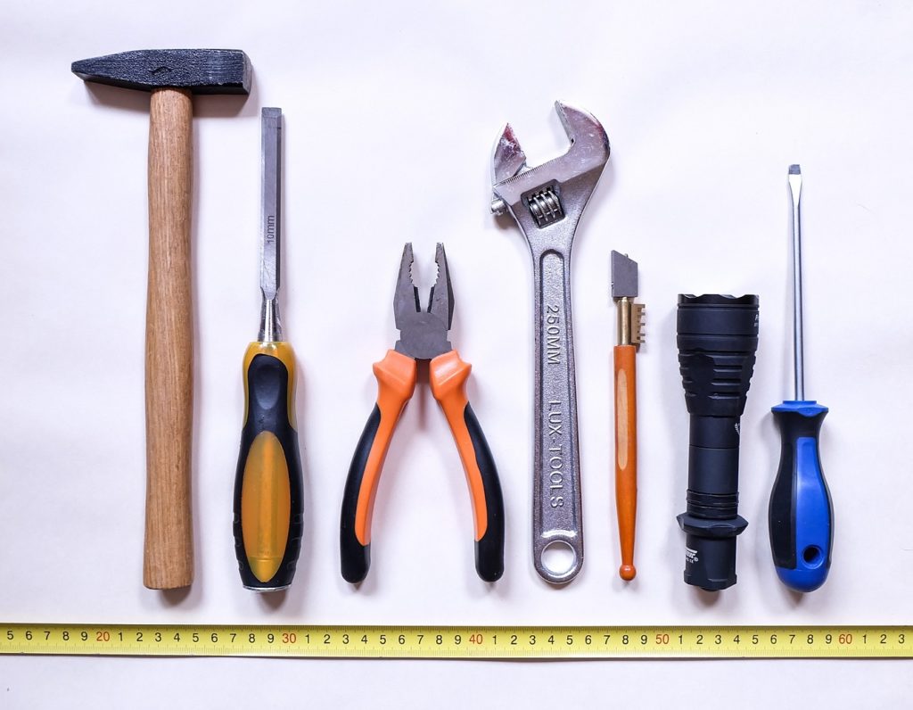 ferramentas - conceito de ter diferentes utensílios à disposição