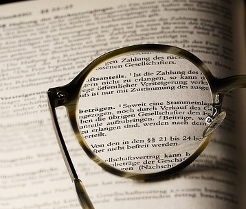 Lendo um livro com óculos - prever próxima palavra em uma frase